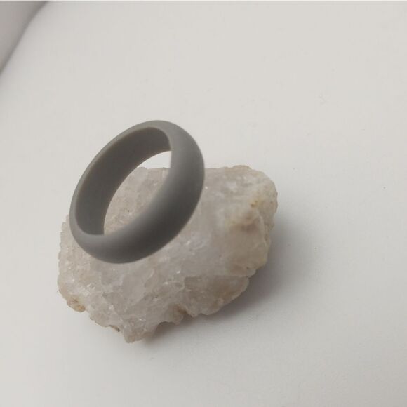 Grey silicone ring size 5 - Picture 1 of 1